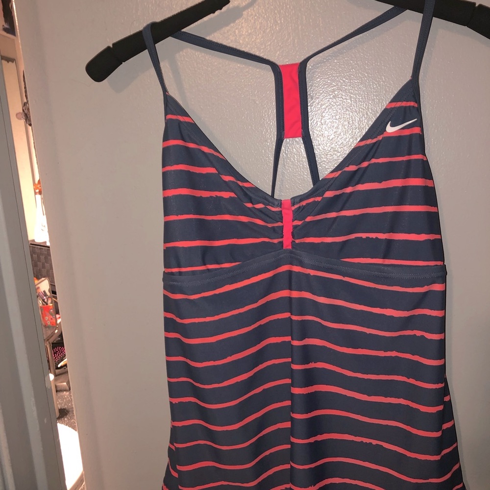 Sooo Cute NIKE Tankini swimsuit like new with ruched bottoms size 12
